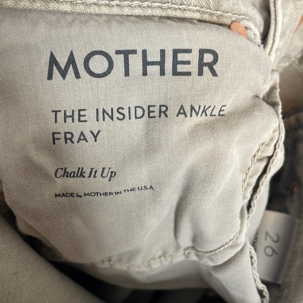 MOTHER | The Insider Ankle Frey Jeans in Chalk It Up - Picture 8 of 10